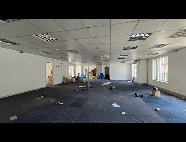 6,241M² BUSINESS CENTRE FOR SALE IN HELDERKRUIN